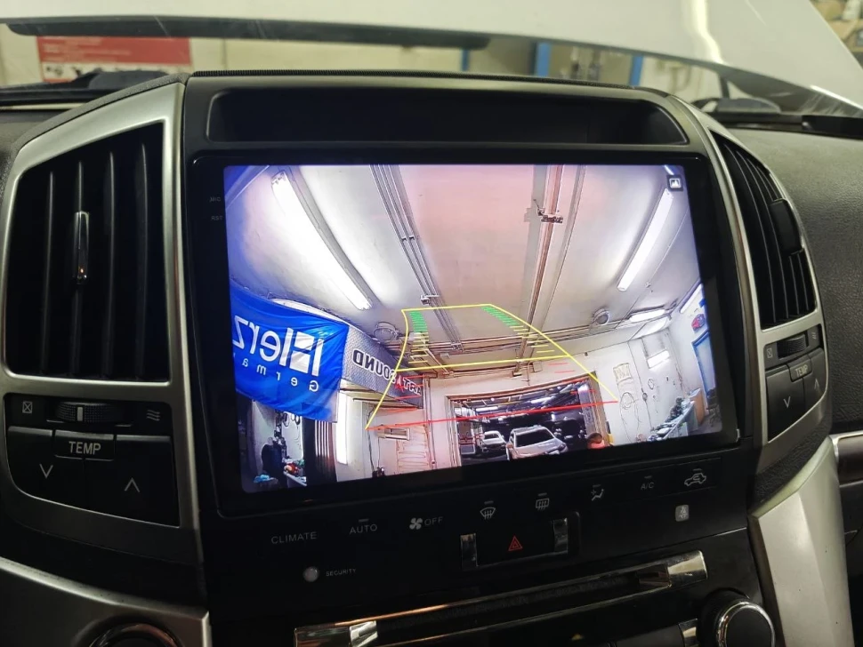 Переходная рамка Toyota Land Cruiser 200 (2007-2015) F3 Тип-B (10")