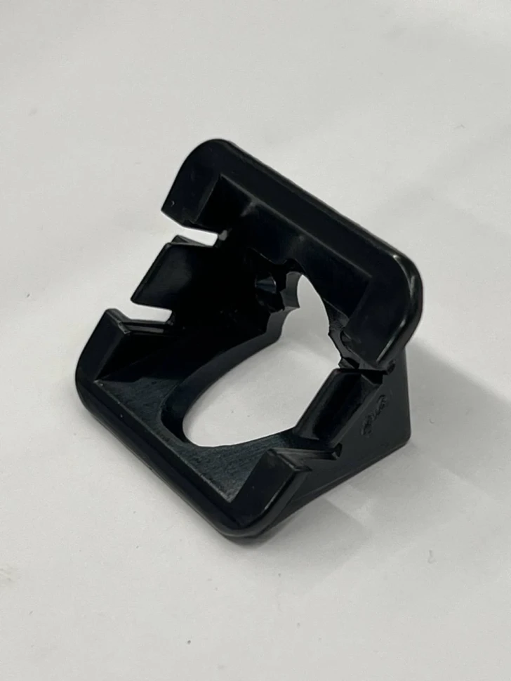 Адаптер под заднюю камеру в штатную заглушку Toyota Camry (2009-2011)